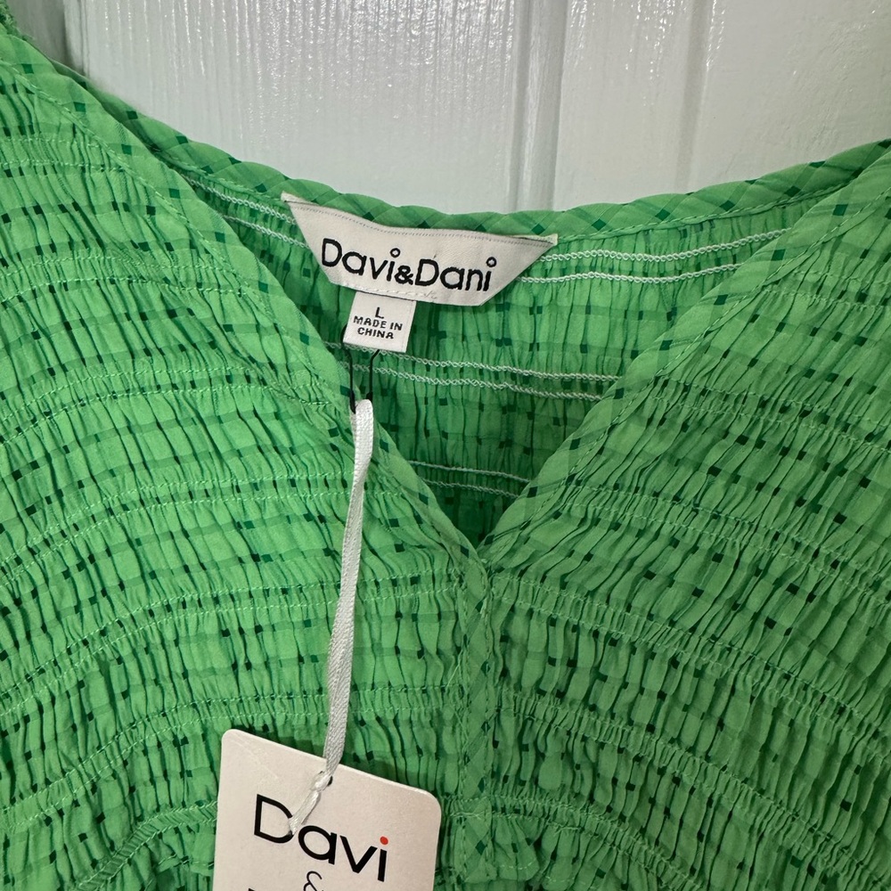 Davi & Dani Vibrant Green Textured Dress NWT - Picture 3 of 11